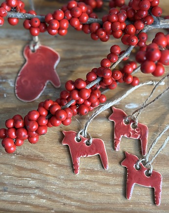 Zestaw Holly, ręcznie wykonane koniki ceramiczne,  rękawiczka w prezencie, Joanna Serafin design