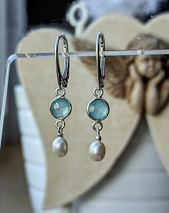 Aqua chalcedon z perełką, srebrne kolczyki, Studio Gazela