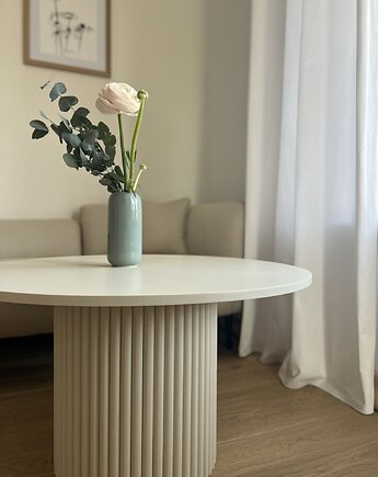 Okrągły ryflowany stolik kawowy w kolorze jasnego beżu Ø 80 cm, tr.tables