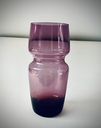Fioletowy wazon, Remanent wro