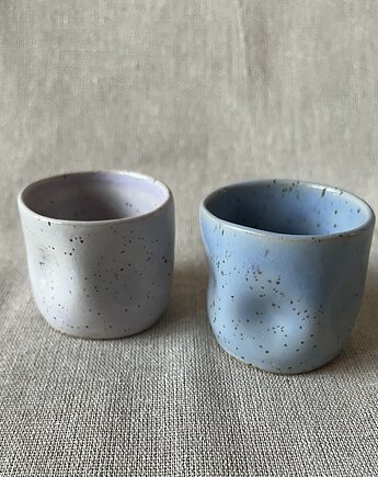 Mini czarka na espresso x2, Cała w kurzu