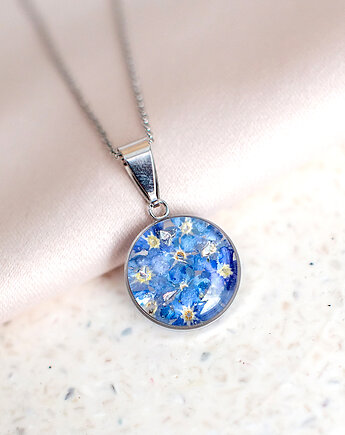 Wisiorek z niezapominajkami