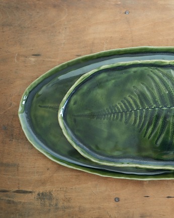 Patery z kolekcji FERN, zestaw dwóch talerzy z liściem paproci, Joanna Serafin design