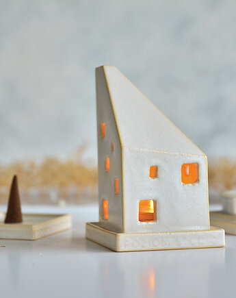 Domek narożny, Poziom Studio