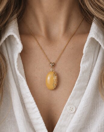 Handmade Owalna Zawieszka z Jasnym Bursztynem, w Złotej Oprawie, Amber Charm