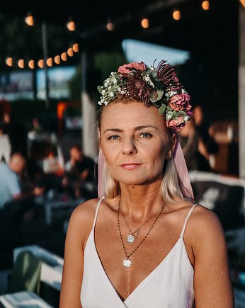 Fascynator z kwiatów sztucznych AMANZA, Pracownia Klosowa 88