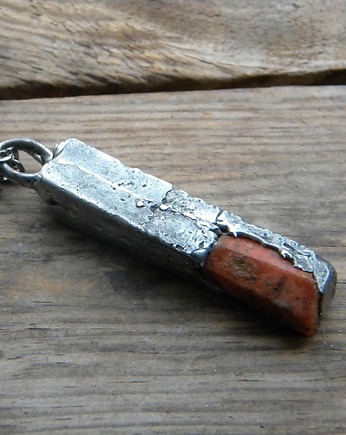 Kloc z  surowym rubinem   - naszyjnik, Beata Trotter