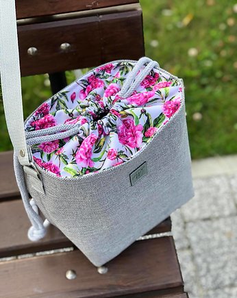 Szara torebka z kominem w kwiaty APRIL MNIN, Wyczarowane