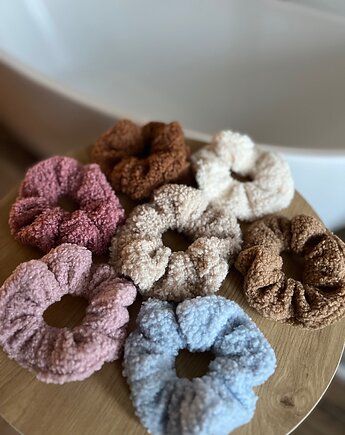 Miękka, puszysta gumka do włosów scrunchie BLADORÓŻOWA, gucialoveskids