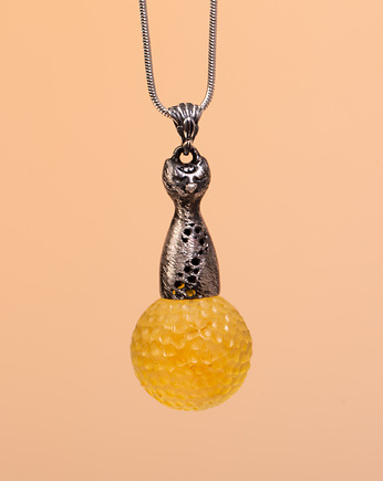 Kolczyki srebrne koty na bursztynowej kulce, Amber by Baco