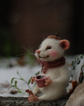 Biała Myszka, BoboLobo Handicraft