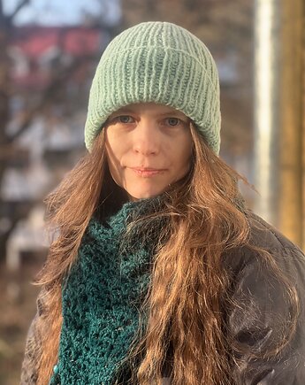 Przejściowa czapka Dimma z alpaki pistacjowa, Made by Jaga