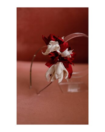 Opaska  z jedwabiu, Celina Parysów