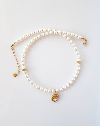 Naszyjnik z Muszlą i Perłami, Mitsu