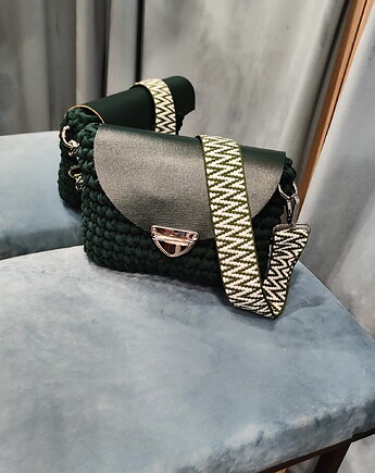 Torebka Basic Craftbags ciemna zieleń ze skórzaną klapą, Craftbags