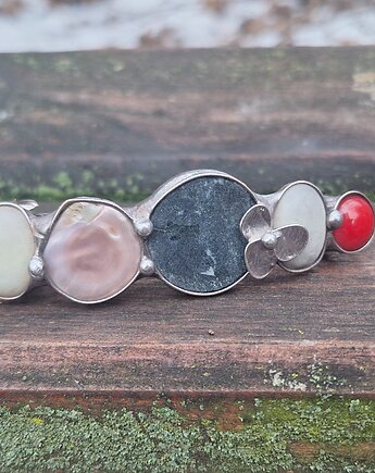 Piekło i szatany! - klamra do włosów, po drugiej stronie lustra