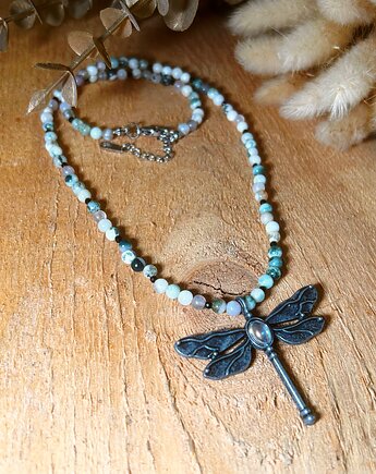 Naszyjnik z agatu mszystego i czarnego turmalinu z zawieszką ważki, Blask Natury