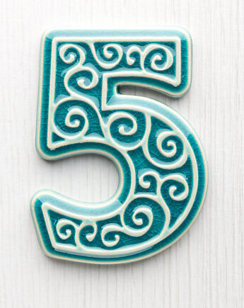Numer mieszkania - ceramiczna cyfra 5 turkusowa, wys.8 cm, pracowniazona