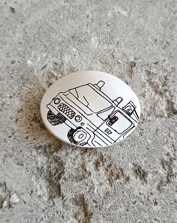 Broszka Żuk, biżuteria z talerzy