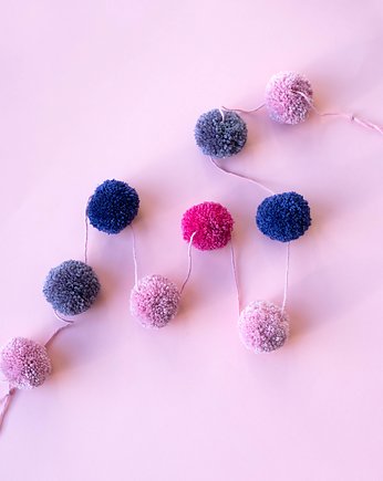 Ozdobna girlanda z pomponów do pokoju dziecka, holi craft