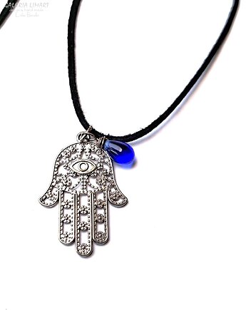 Z hamsą chroniącą od zła Uroczy wisiorek ręka Fatimy i kobaltowa kropelka, Galeria Limart