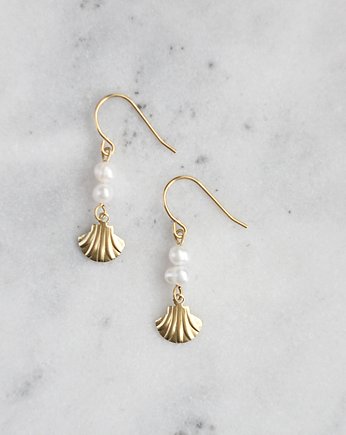 Carla Pearl Earrings, 