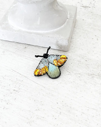 Broszka BZYK 44 ręcznie haftowana przypinka owady koraliki dzień kobiet, HAART