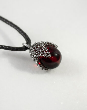 Ciemnoczerwona kropla w siateczce - wisior XS, Caltha