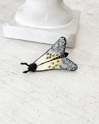 Broszka ĆMA 13 ręcznie haftowana przypinka owady motyle, HAART