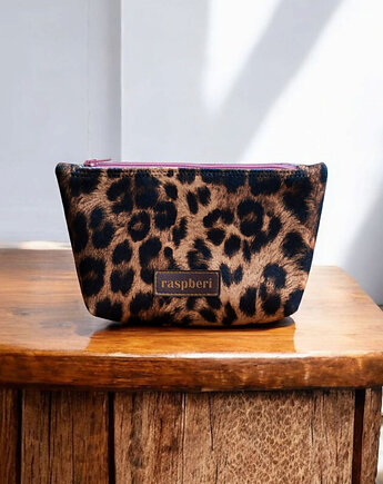 Kosmetyczka MIDI z weluru w panterkę, raspberi