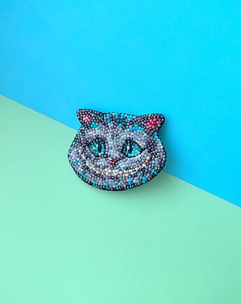 Broszka Kot z Cheshire, ręczny haft koralikami, Not only cute crafts