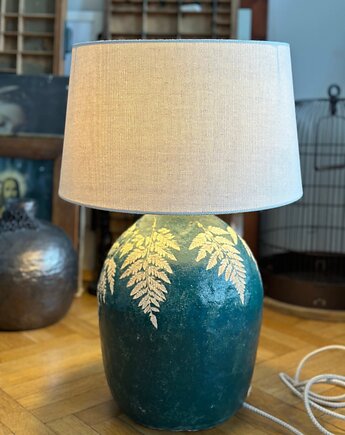 Rzeźba ceramiczna z kolekcji Fern z funkcją lampy, lampa artystyczna, Joanna Serafin design