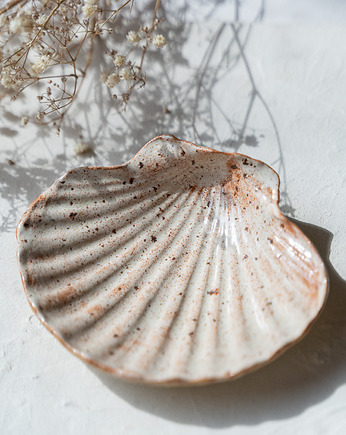 Talerzyk na drobiazgi COQUILLE, rękoczyny