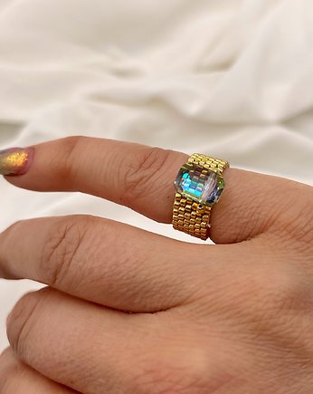 Złoty pierścionek  z kryształem Swarovski, lulukalina