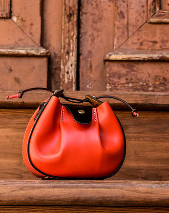 Mała unikalna i oryginalna ręcznie robiona torebka skórzana na ukos, Ladybuq Art Studio