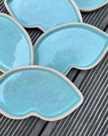 "Mint Green" Ceramiczne naczynie na biżuterię Usta, POTPOTSTUDIO