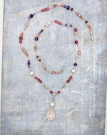 Kwarc różowy, turmalin, opal - naszyjnik znaków ziemii i powietrza, Studio Gazela