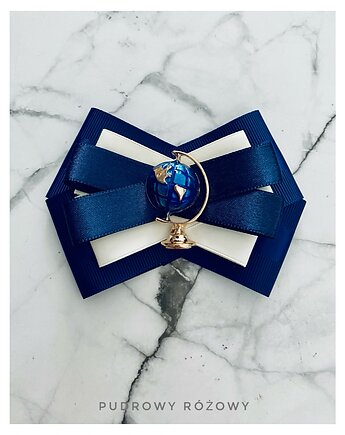 Brosza z Globusem WORLD Nowość, Pudrowy Różowy