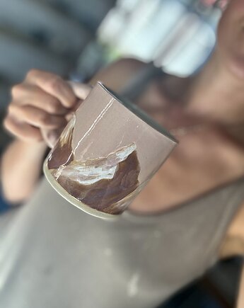 Duży Ceramiczny Kubek Handmade 420 ml z Motywem Górskim Podhale, Maison Fragile