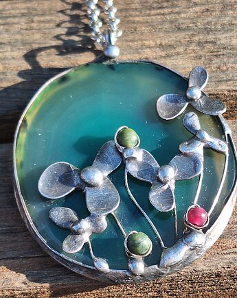 Koło - wisiorek, po drugiej stronie lustra