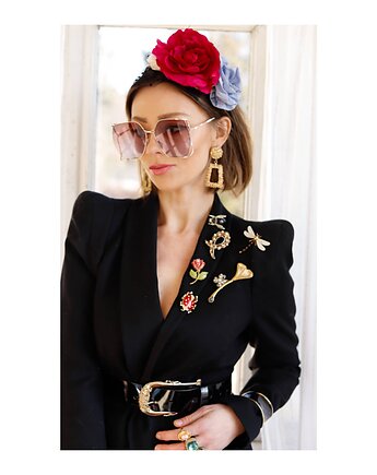 Opaska z kwiatami, Celina Parysów