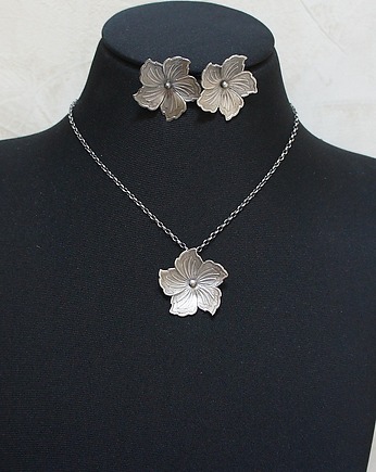 Flower -naszyjnik, Katia i krokodyl