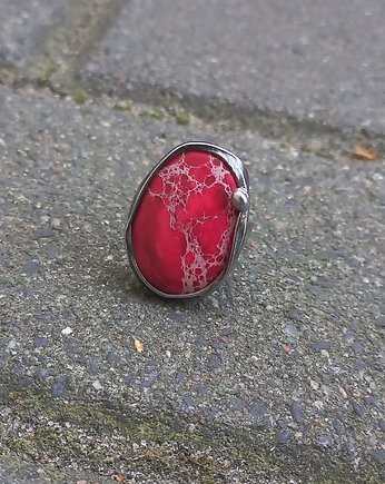 Pink - pierścionek regulowany, po drugiej stronie lustra