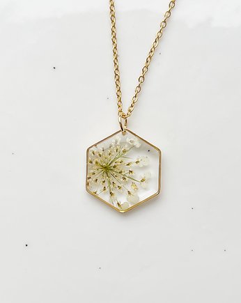 Naszyjnik kwiaty w żywicy dzika marchew, Jaskółcze ziele handmade 