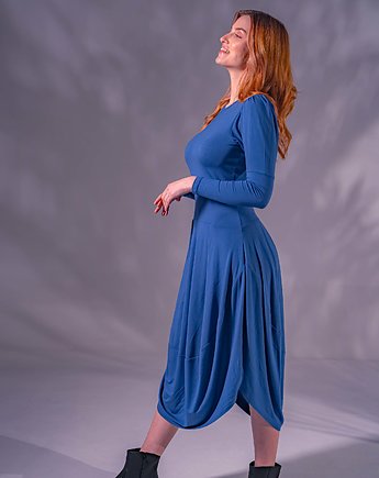 Niebieska sukienka z długim rękawem, Non Tess