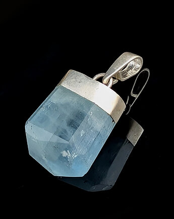 Aquamarine blue, Pracownia Neores