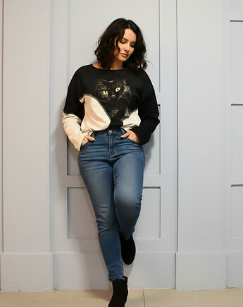 Nietypowa bluza oversize bawełniana Czarny Kot, mniej więcej