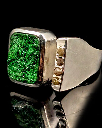 Pierścionek Diamenty i uwarowit, Pracownia Neores