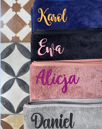 Ręcznik z haftem na prezent- wybierz kolor i imię, OSOBY - Prezent dla dziewczynki
