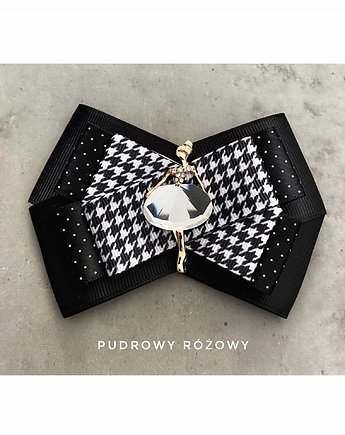 Brosza z Damą w stylu francuskim NEW, Pudrowy Różowy
